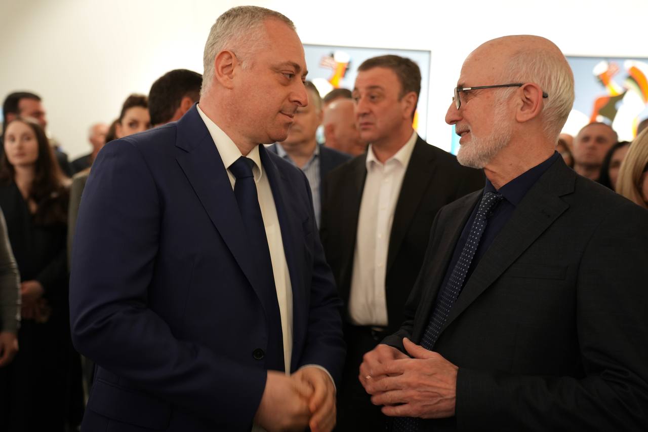 Президент посетил открытие юбилейной выставки Нугзара Логуа